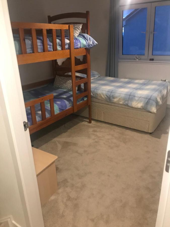 אינברנס Modern And Bright Home In Quiet And Central Area מראה חיצוני תמונה