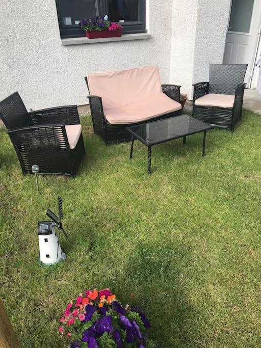 אינברנס Modern And Bright Home In Quiet And Central Area מראה חיצוני תמונה